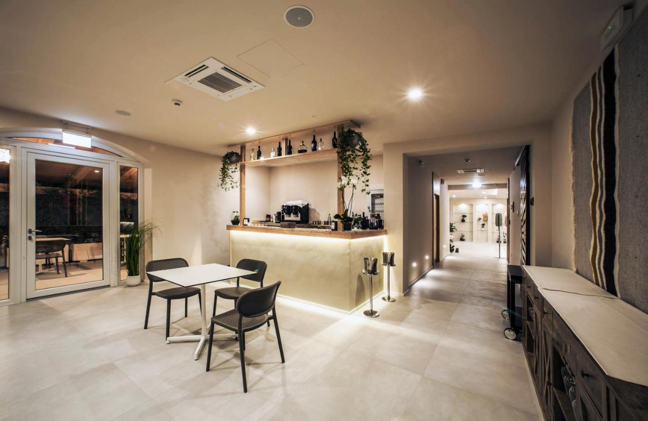 Noha Lifestyle Hotel - Adults Only Pula Eksteriør billede